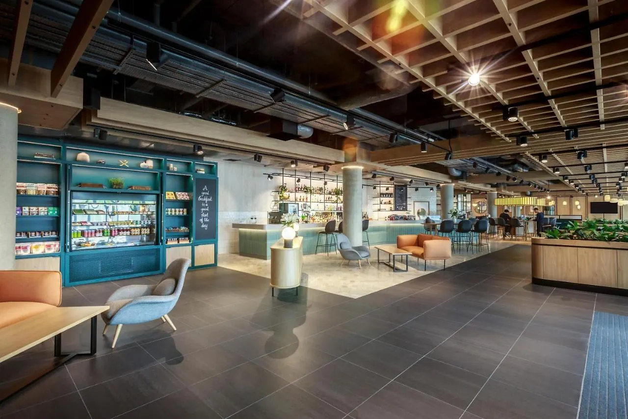 Hotel Novotel Cambridge North Milton