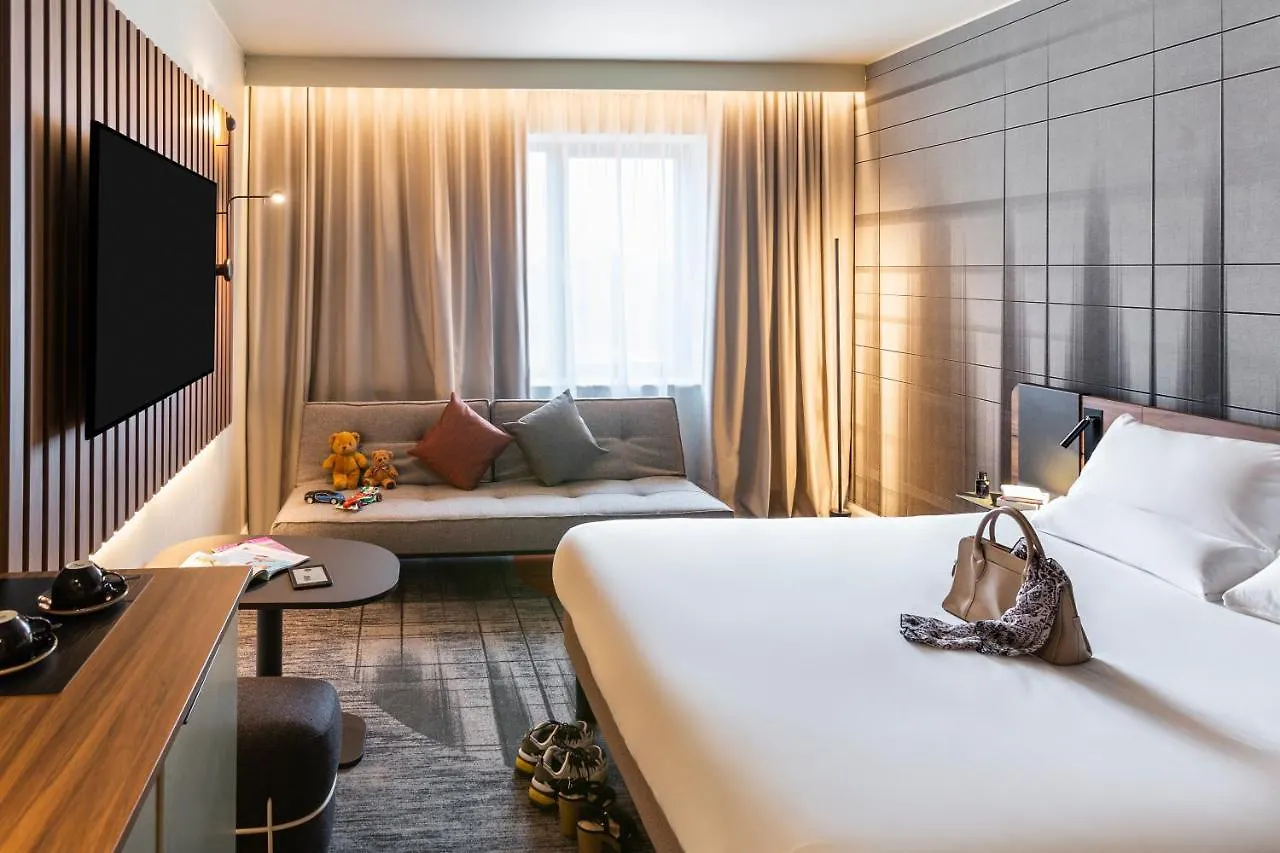 Novotel Cambridge North Milton