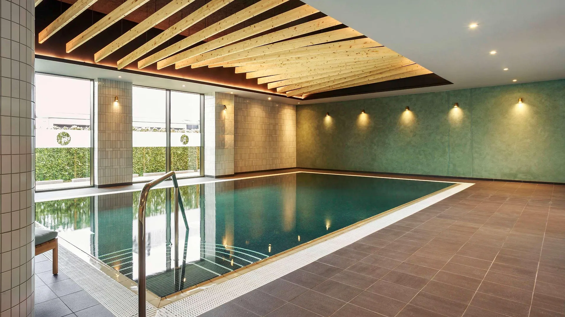 Novotel Cambridge North Milton