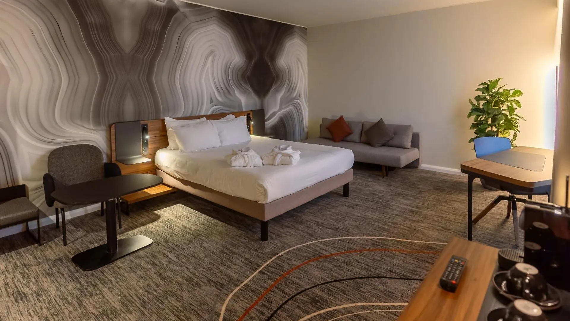 Novotel Cambridge North Milton  Hotel