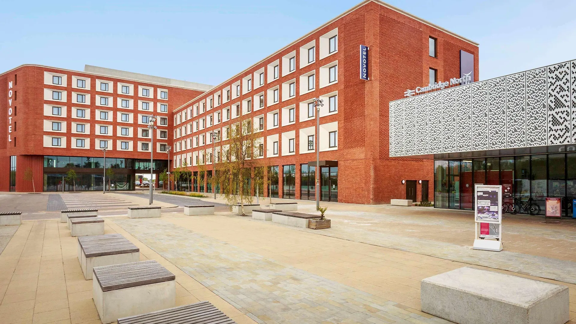 **** Hotel Novotel Cambridge North Milton  Royaume-Uni